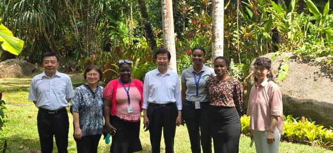 Chinese Delegation Visit - Group Photo