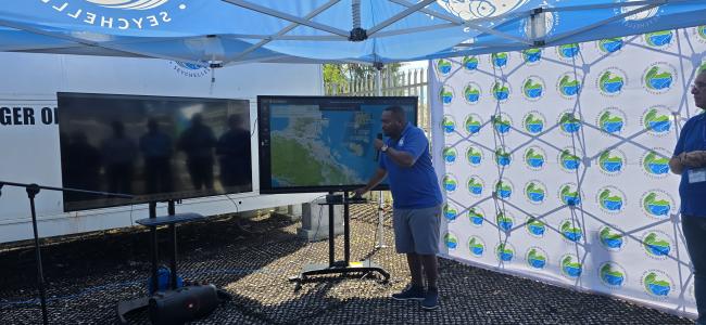 Demonstration by Park Officer Mougal